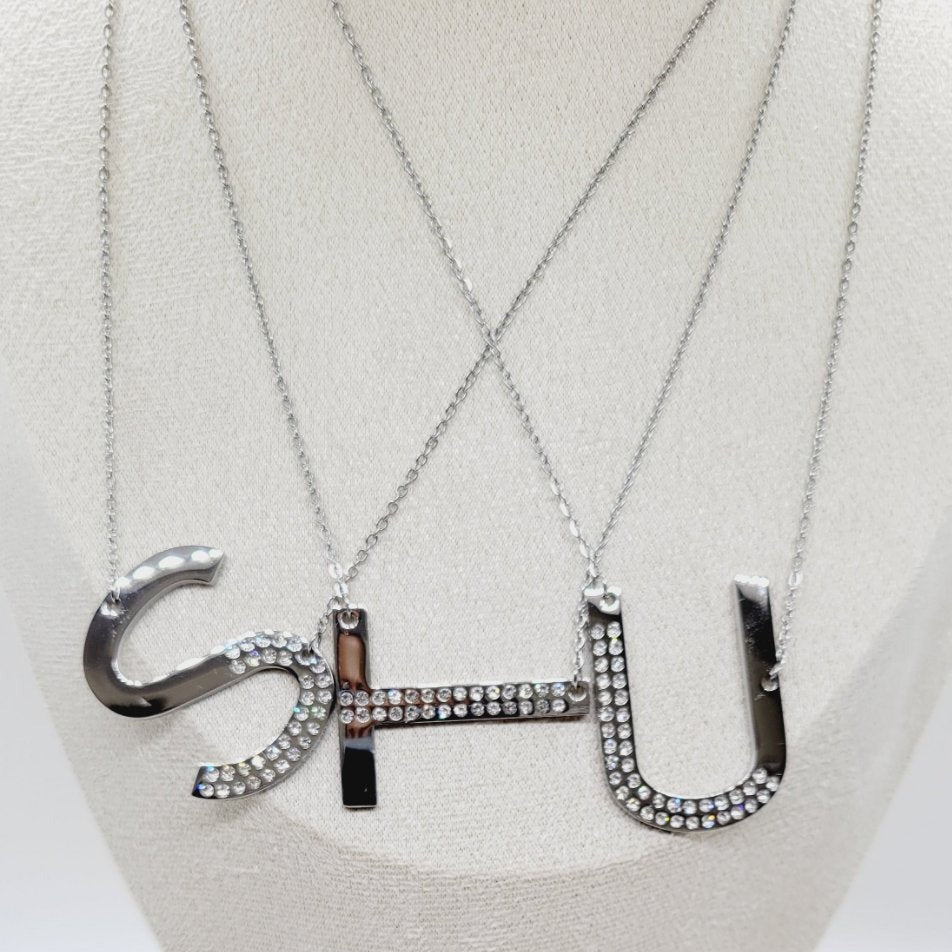 Letras S T U con Cadena Silver