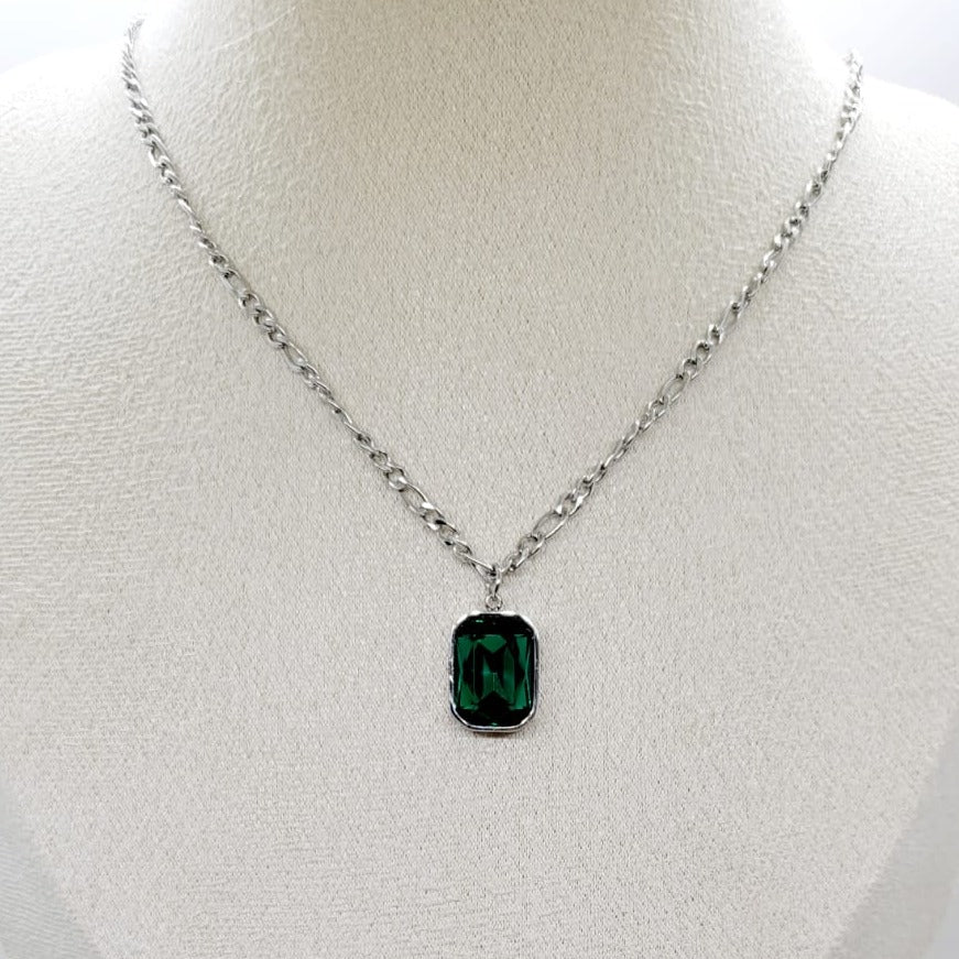 Cadena con Dije Verde Esmeralda