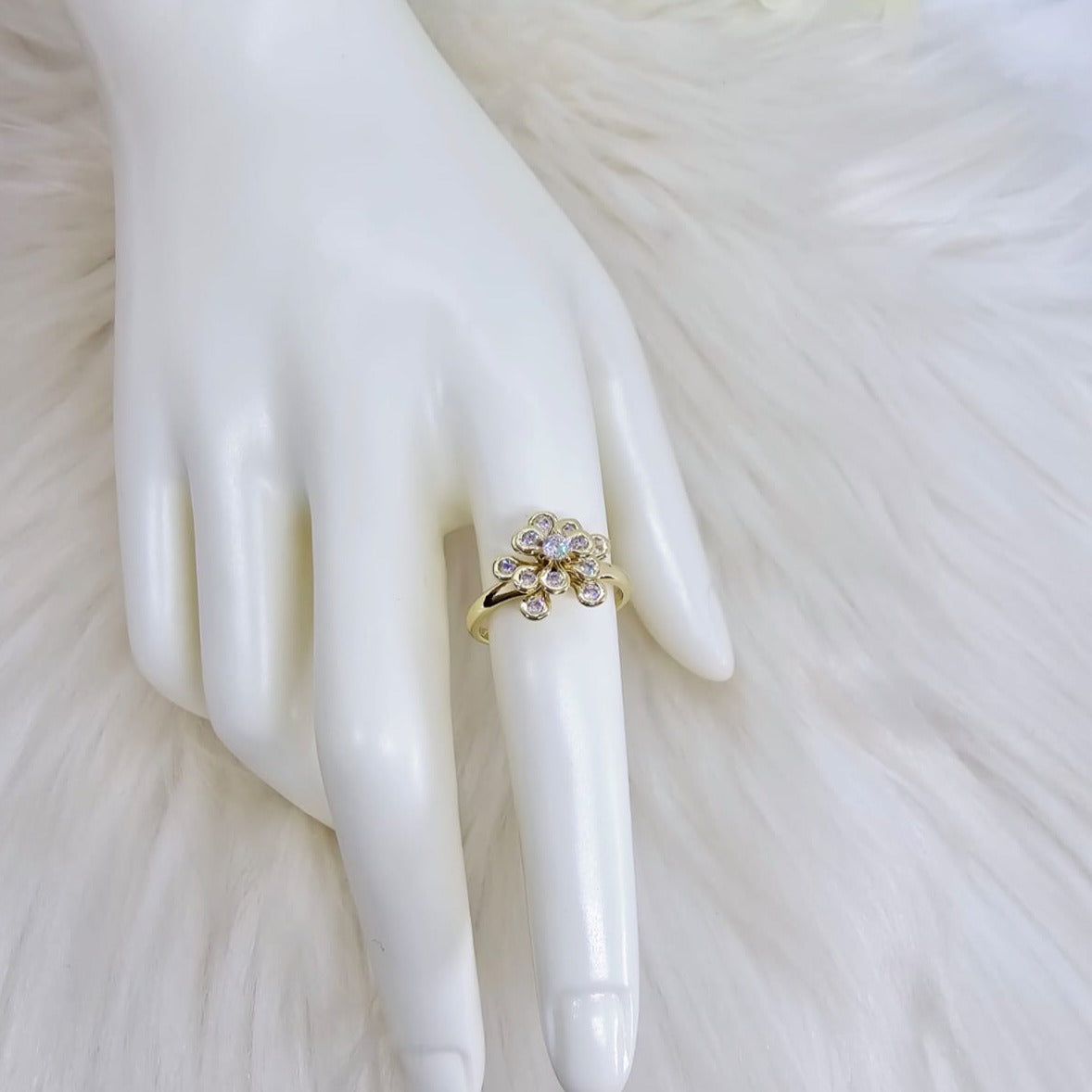 Anillo Pétalos Zirconias xp