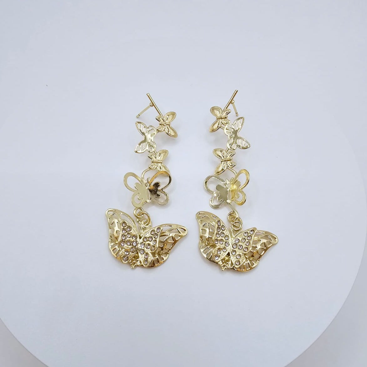 Aretes Mariposas Doradas