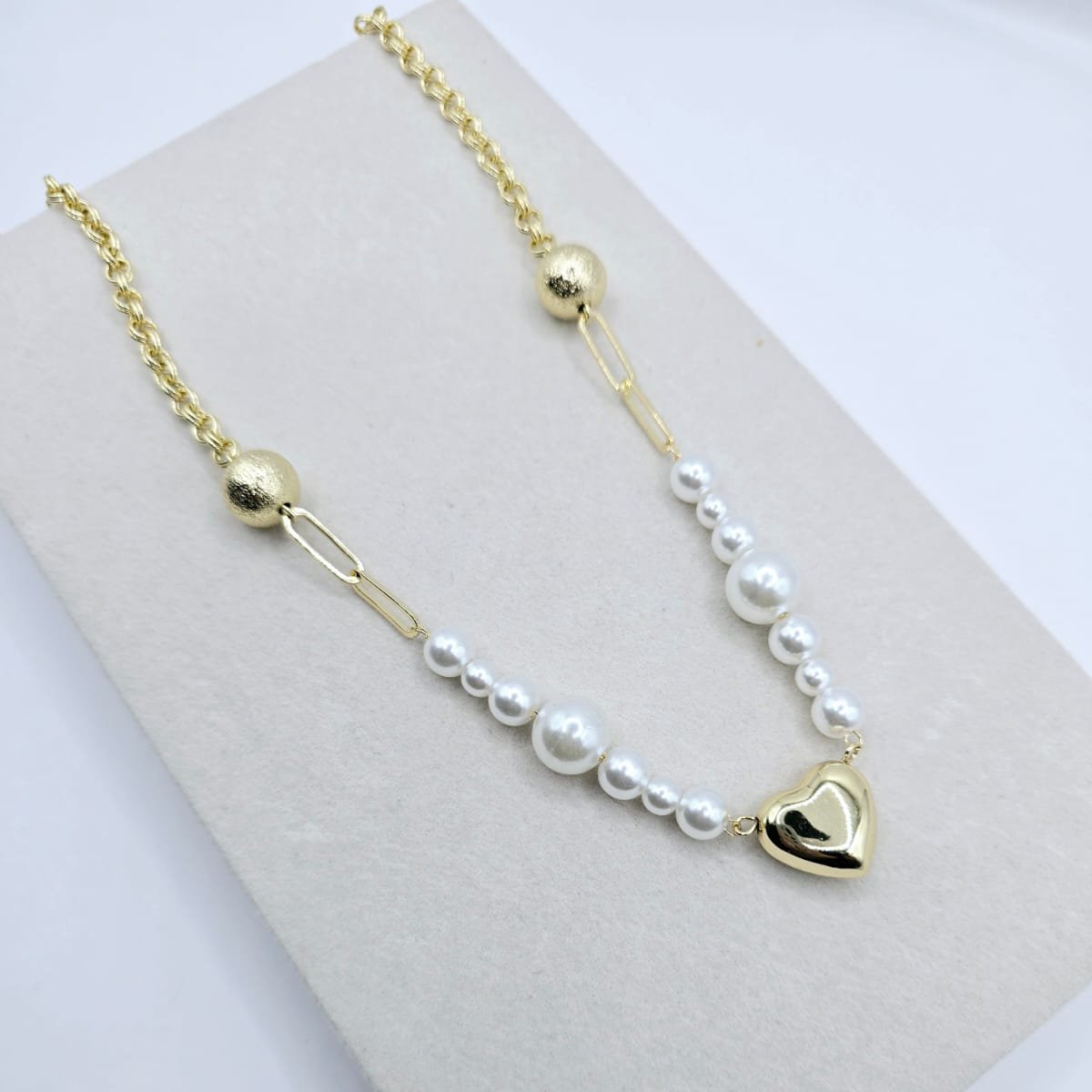 Cadena Corazón y Perlas