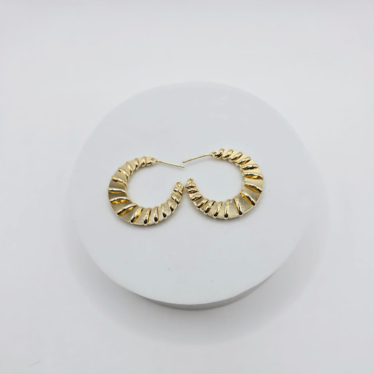 Aretes Caracol Dorados xp