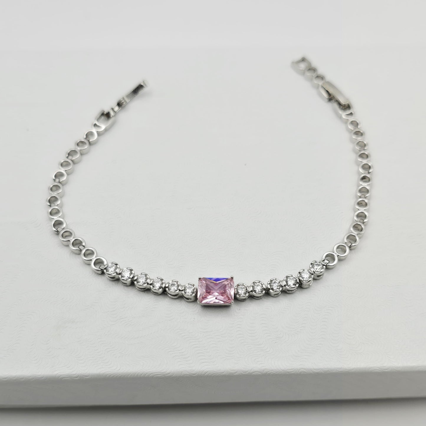 Pulsera Plateada Piedra Rosada xp Doble Broche