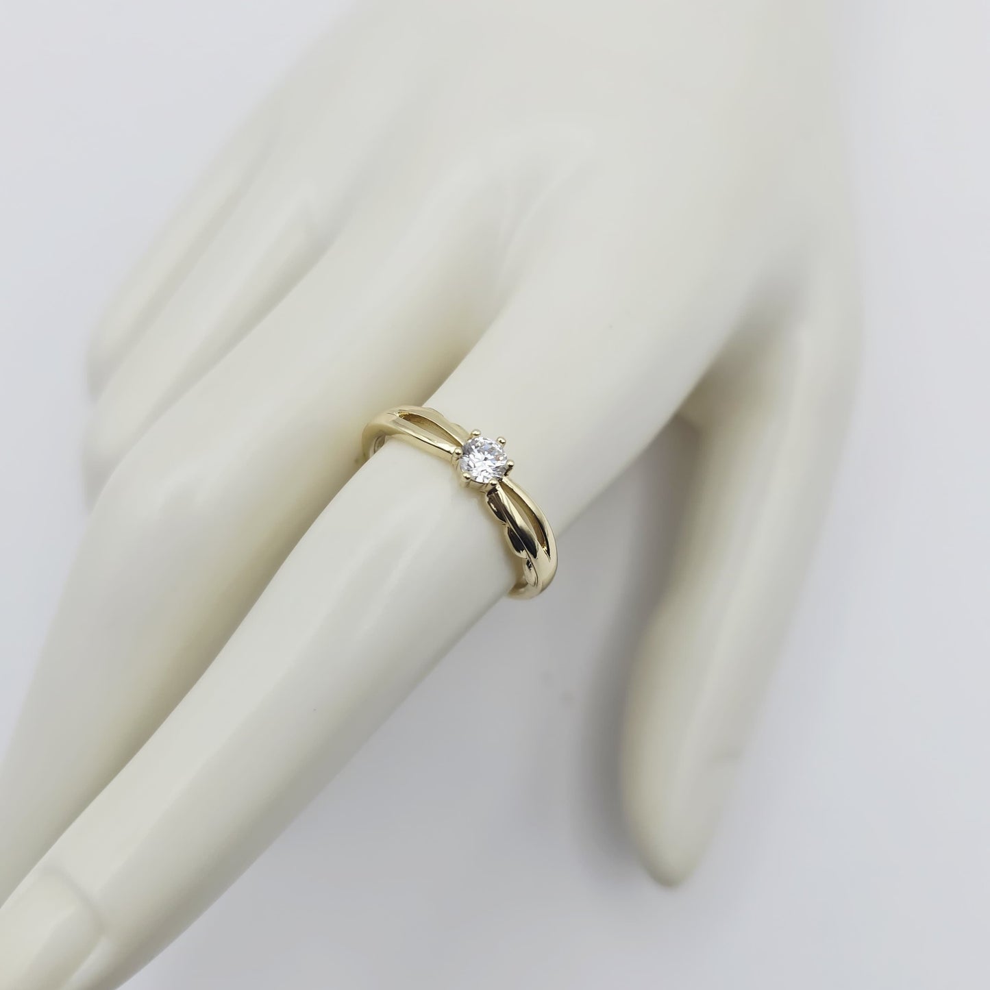 Anillo Una Zirconia xp