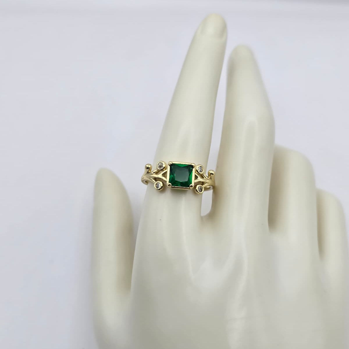 Anillo Cuadrado Verde xp