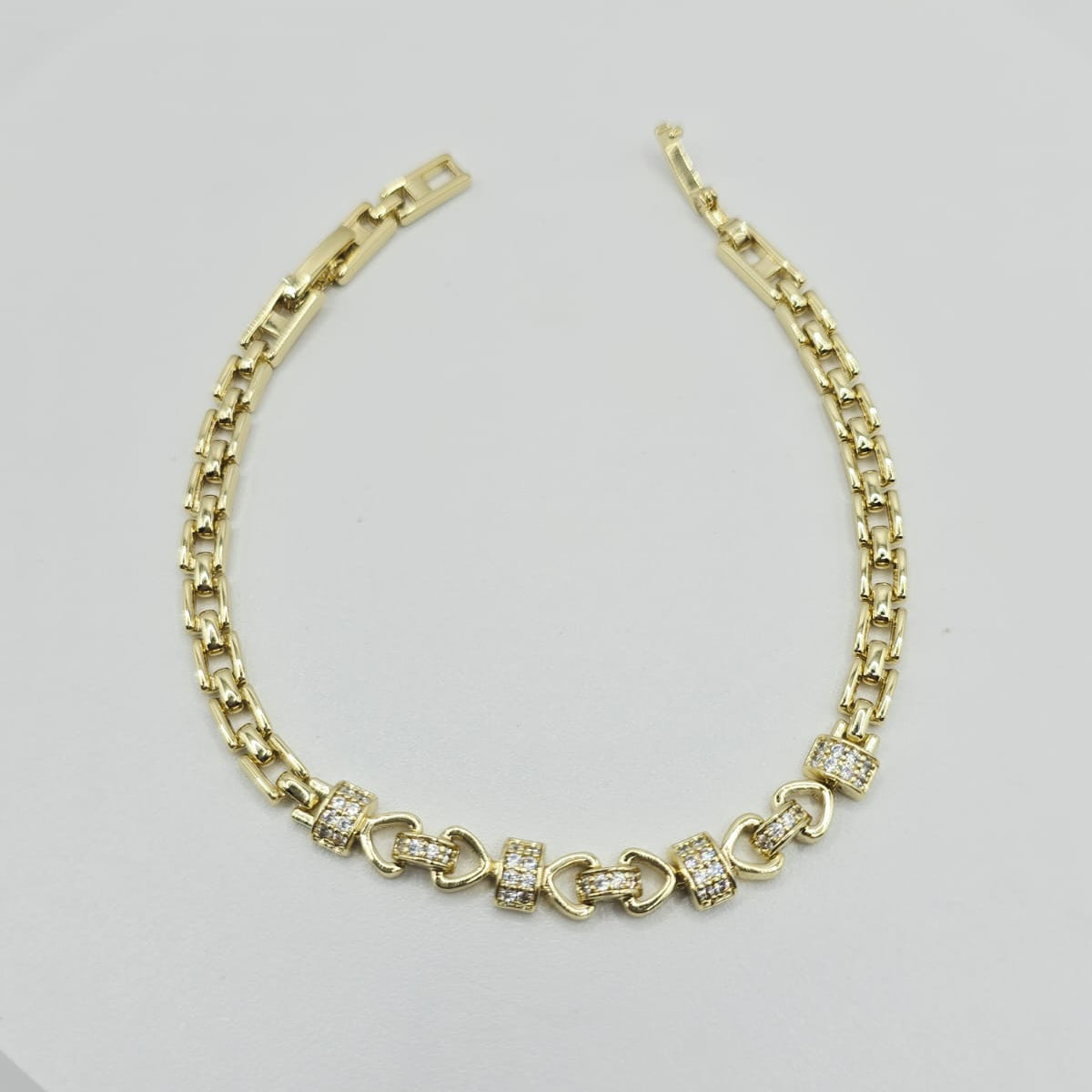 Pulsera Dorada Zirconias xp