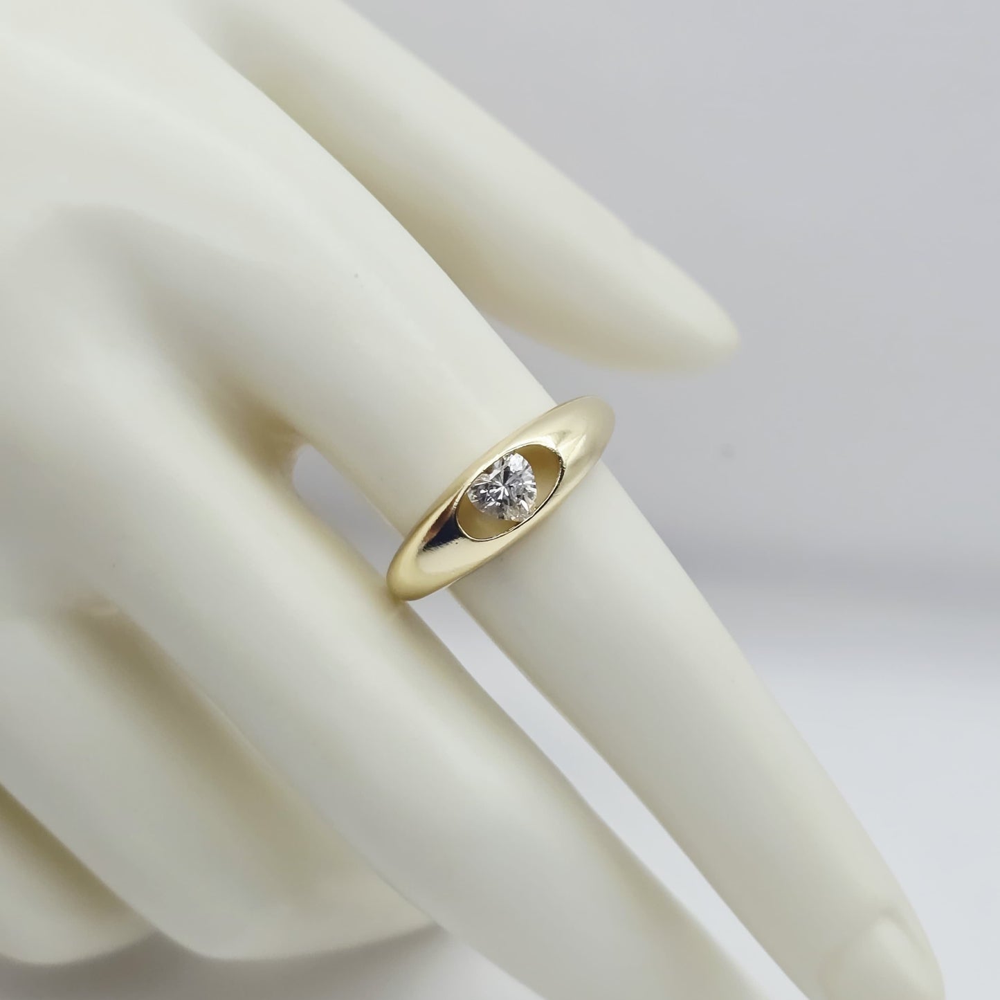 Anillo Dorado Corazón xp