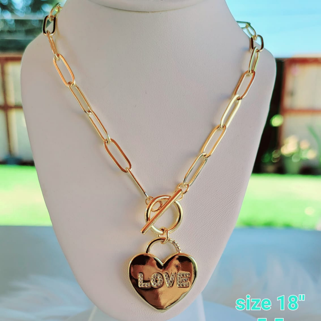 Dije con Cadena Corazón LOVE