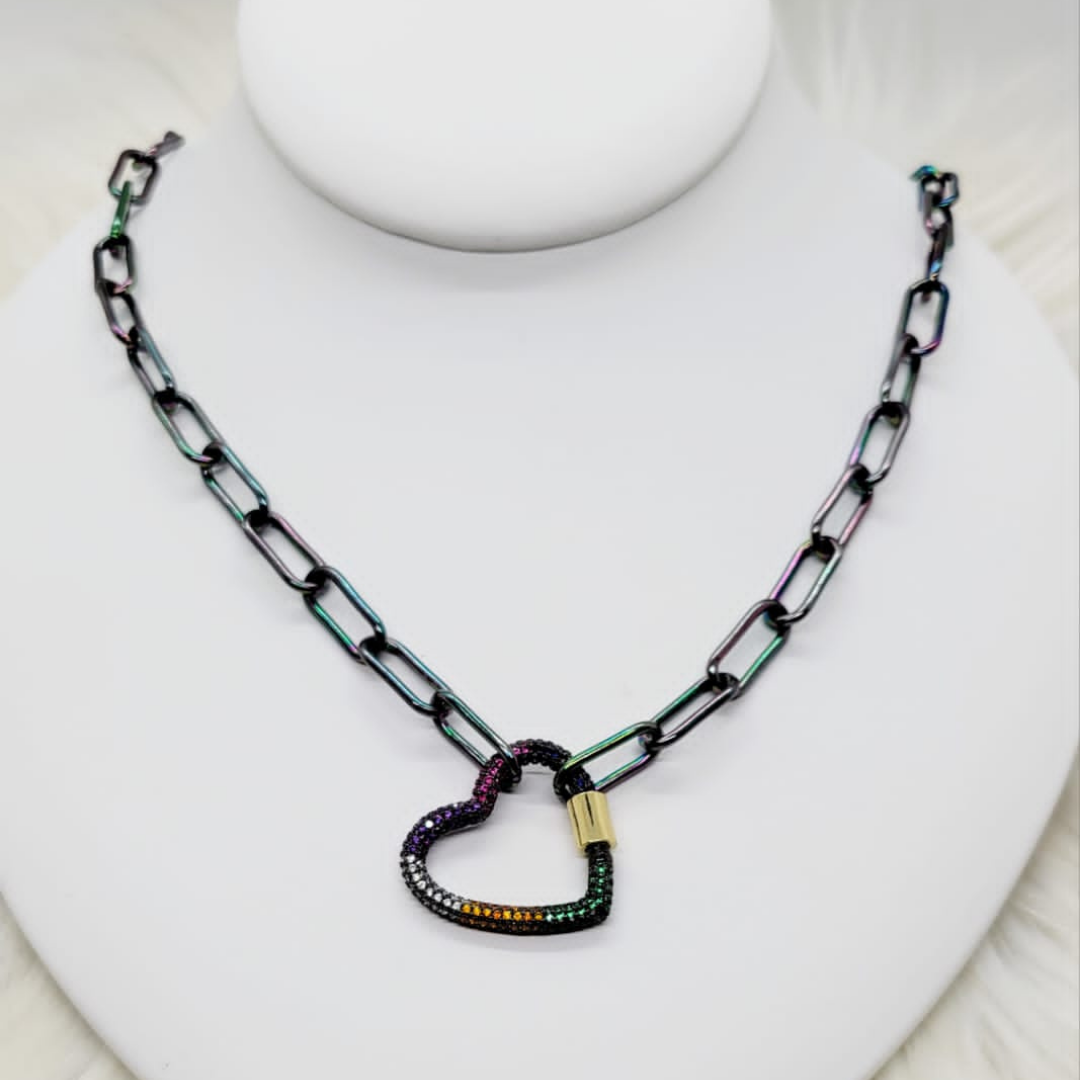 Dije con Cadena Gancho-Corazón de Colores