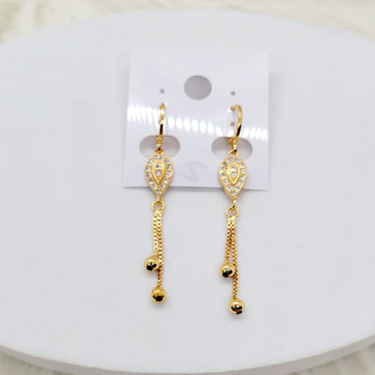 Aretes Gota Dorada con Esferas