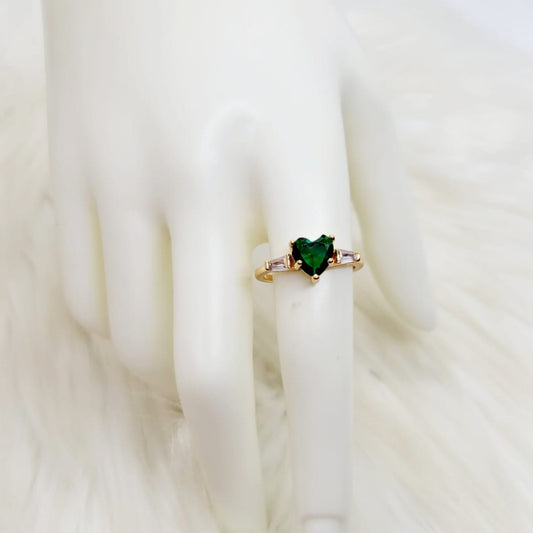 Anillo Corazón Verde y Zirconia