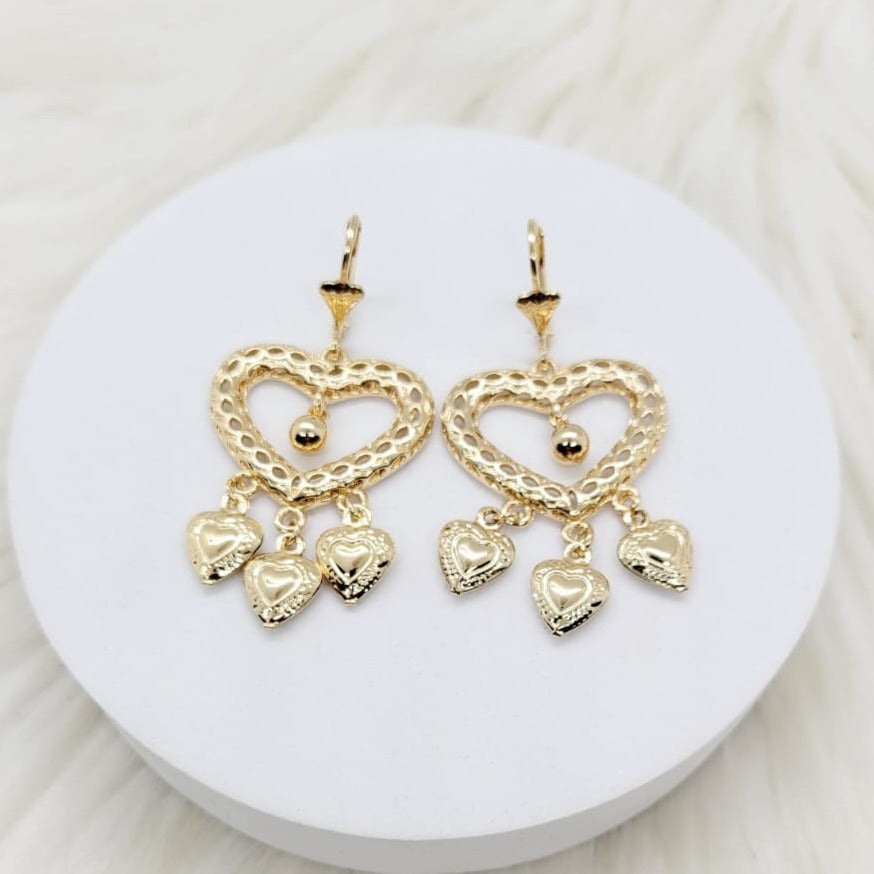 Aretes Corazones Dorados