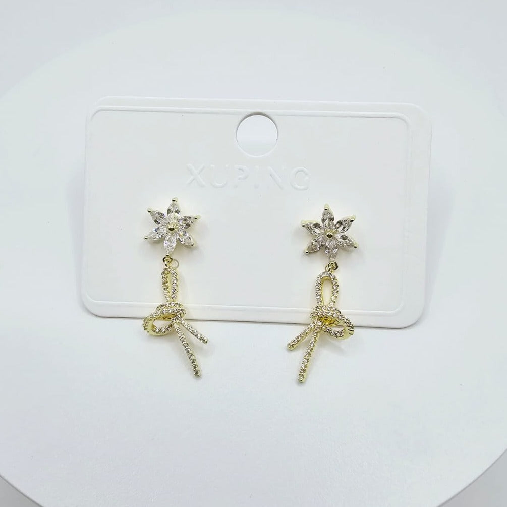 Aretes Flor Nudo