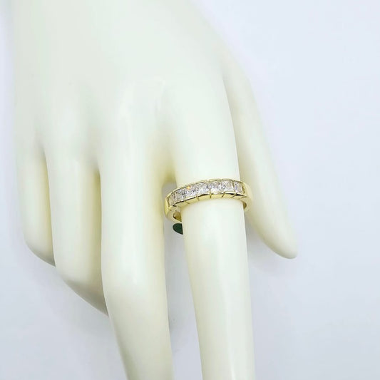 Anillo con Rubí