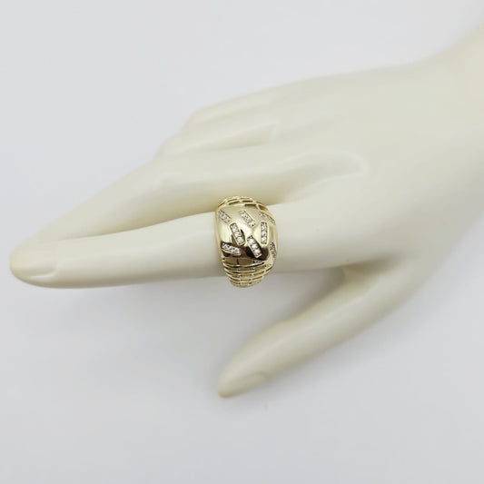 Anillo Dorado y Zirconias xp