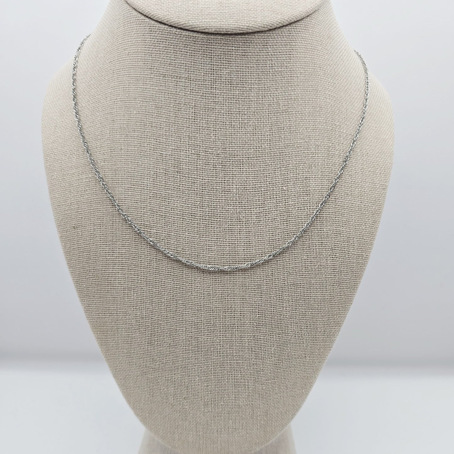 Cadena Torsal Plateada xp 18"