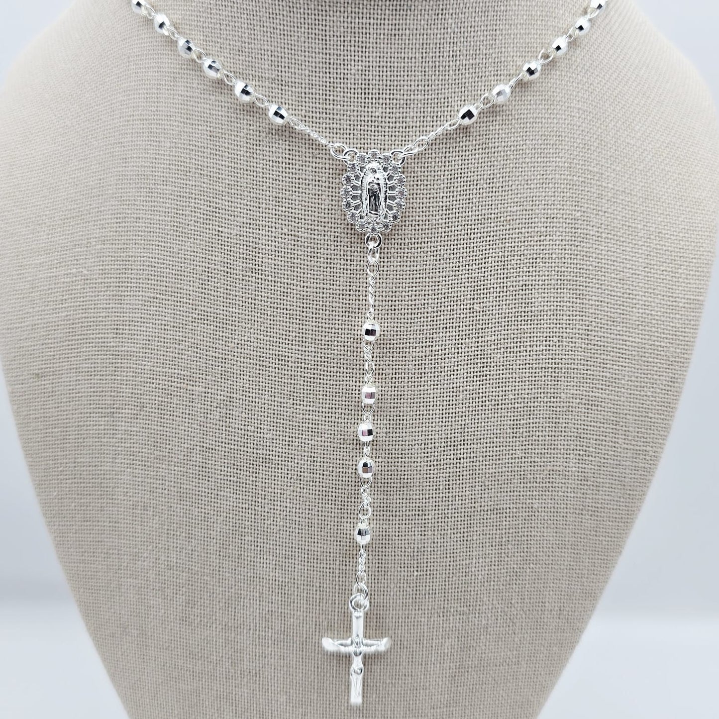 Rosario Plateado Virgen de Guadalupe 24" Medalla con Zirconias