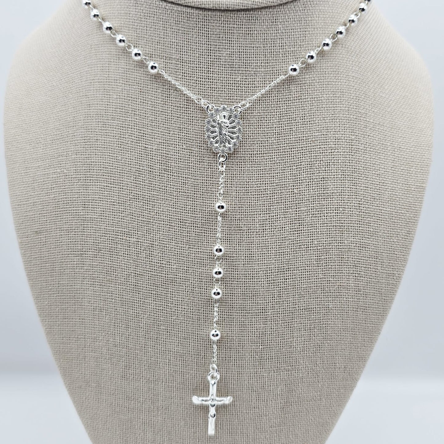 Rosario Plateado San Judas 24"Piedra Lisa, Medalla con Zirconias