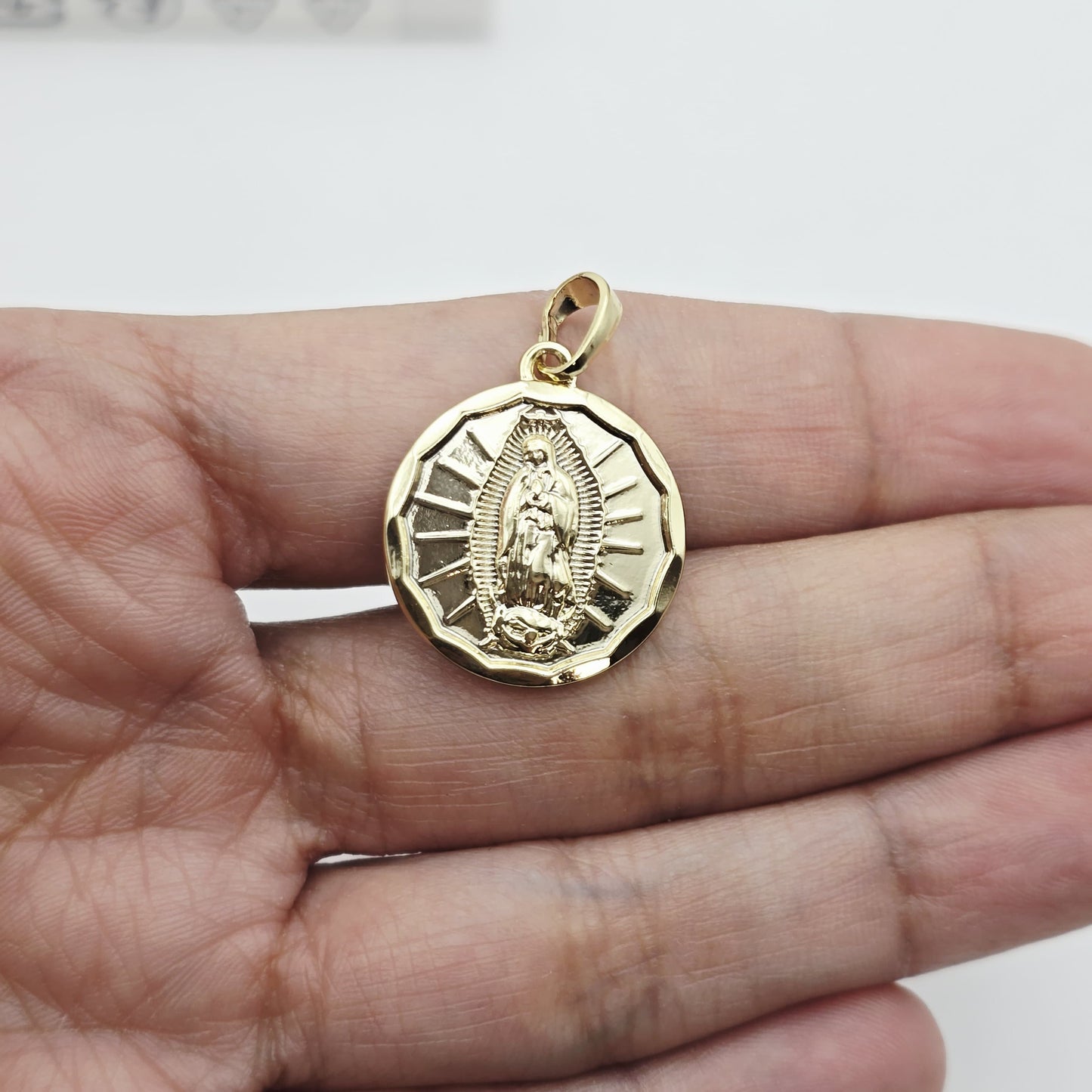 Dije Virgen de Guadalupe xp