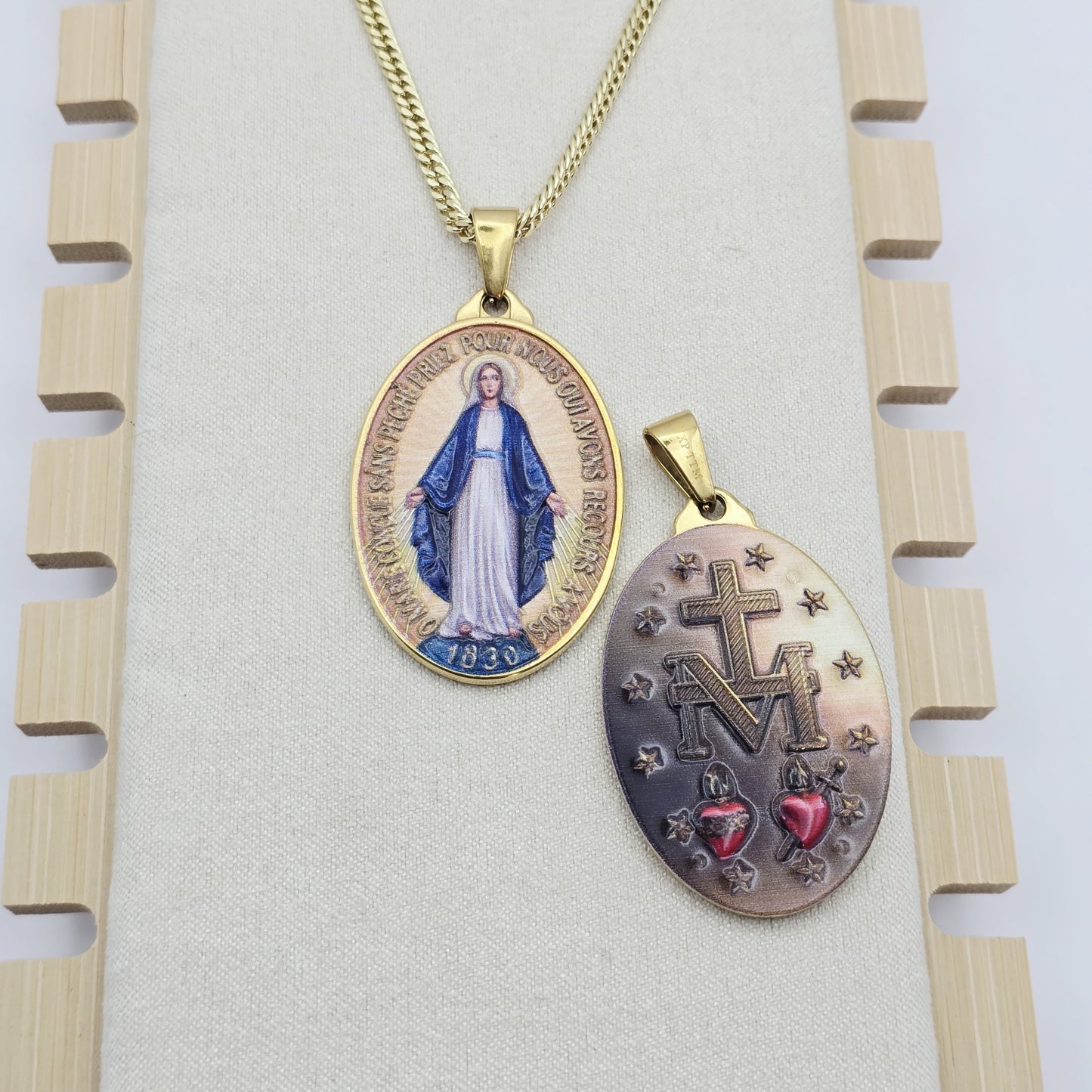 Dije Virgen Milagrosa xp