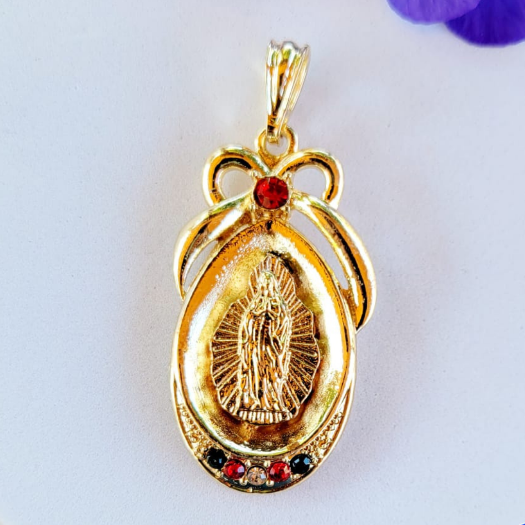 Dije Virgen Moño Detalles en Rojo