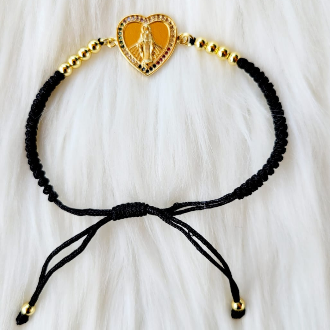 Pulsera Ajustable Virgen Corazón Hilo Negro