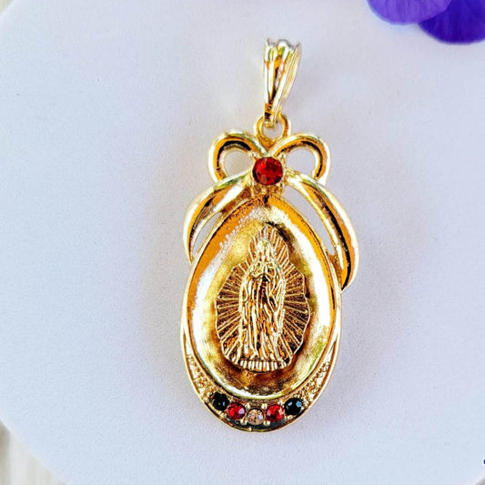 Dije Virgen de Guadalupe con Moño e Incrustaciones de Colores